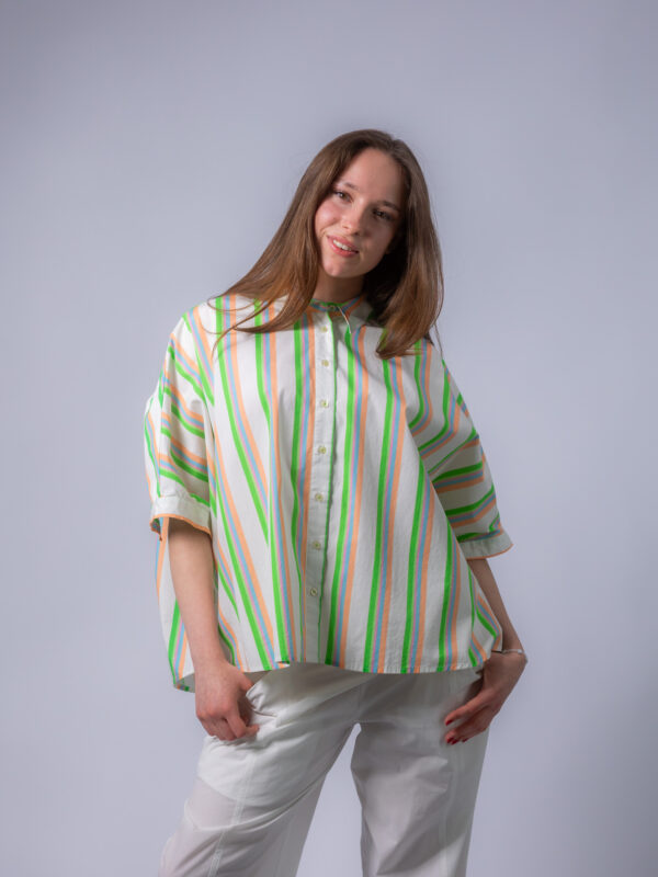 Moderne Halbarm Bluse