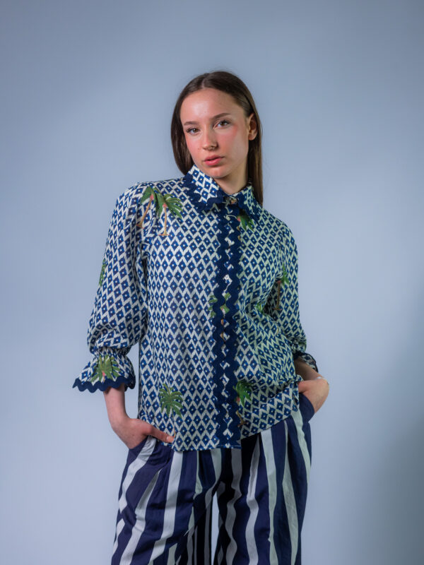 Bluse mit Ikatprint