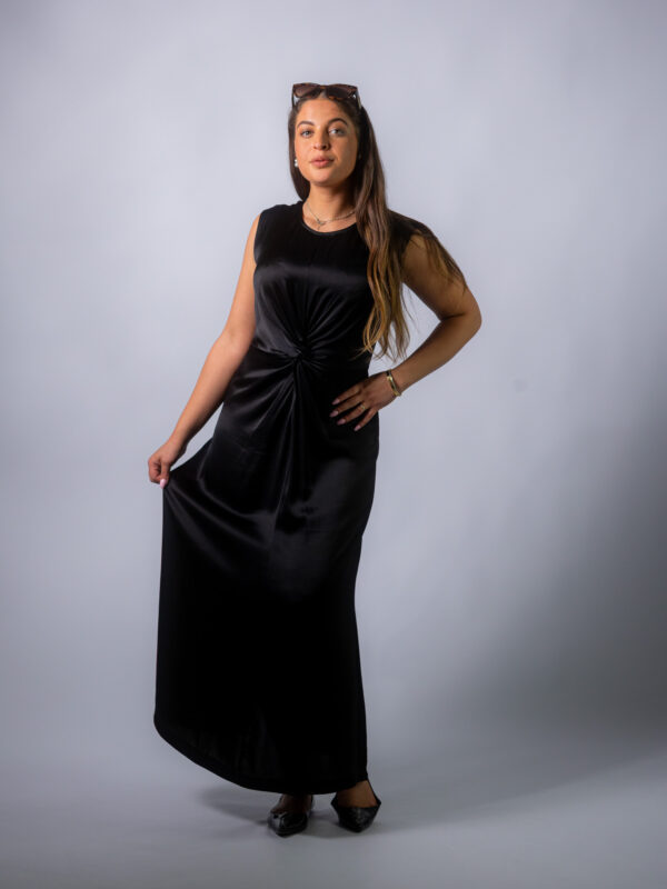 Cocktailkleid mit Knoten