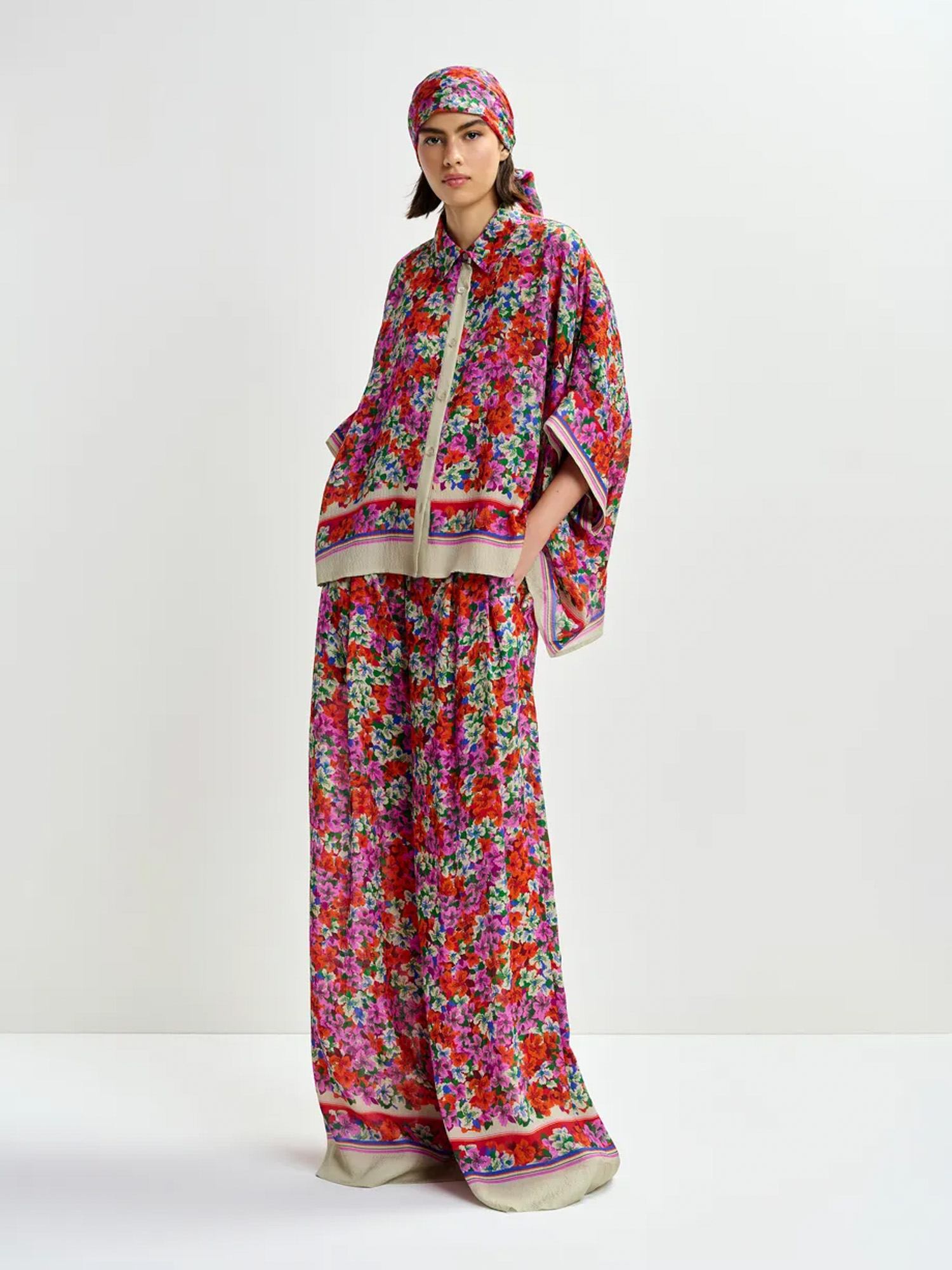 Oversize Hemd mit Allover Print – Bild 5
